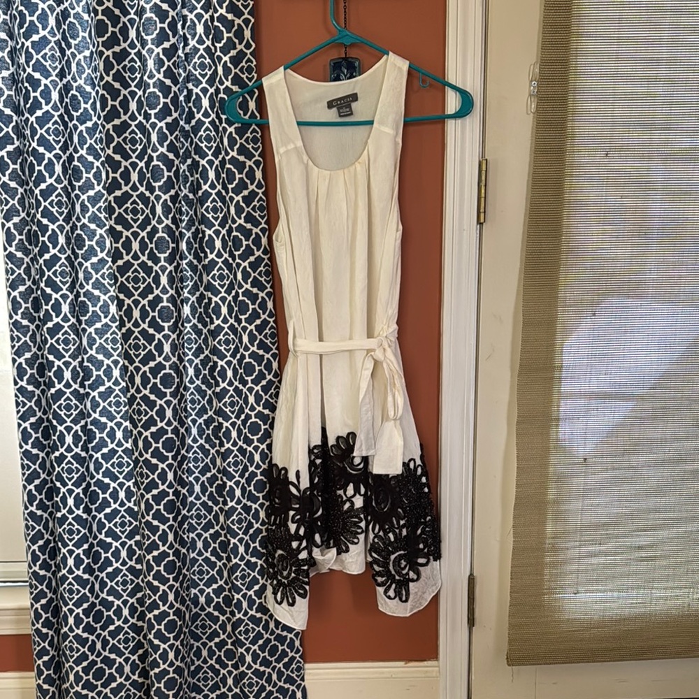 Gracia Cream and Black Fit and Flare Dress with Tie Front